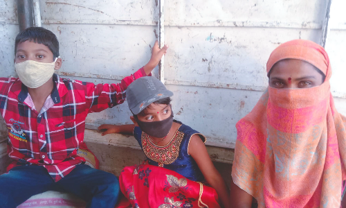 The Double Burden Of Davari Gosavi Women: Social Stigma From Others And Patriarchy Within Their Tribe The Double Burden Of Davari Gosavi Women: Social Stigma From Others And Patriarchy Within Their Tribe