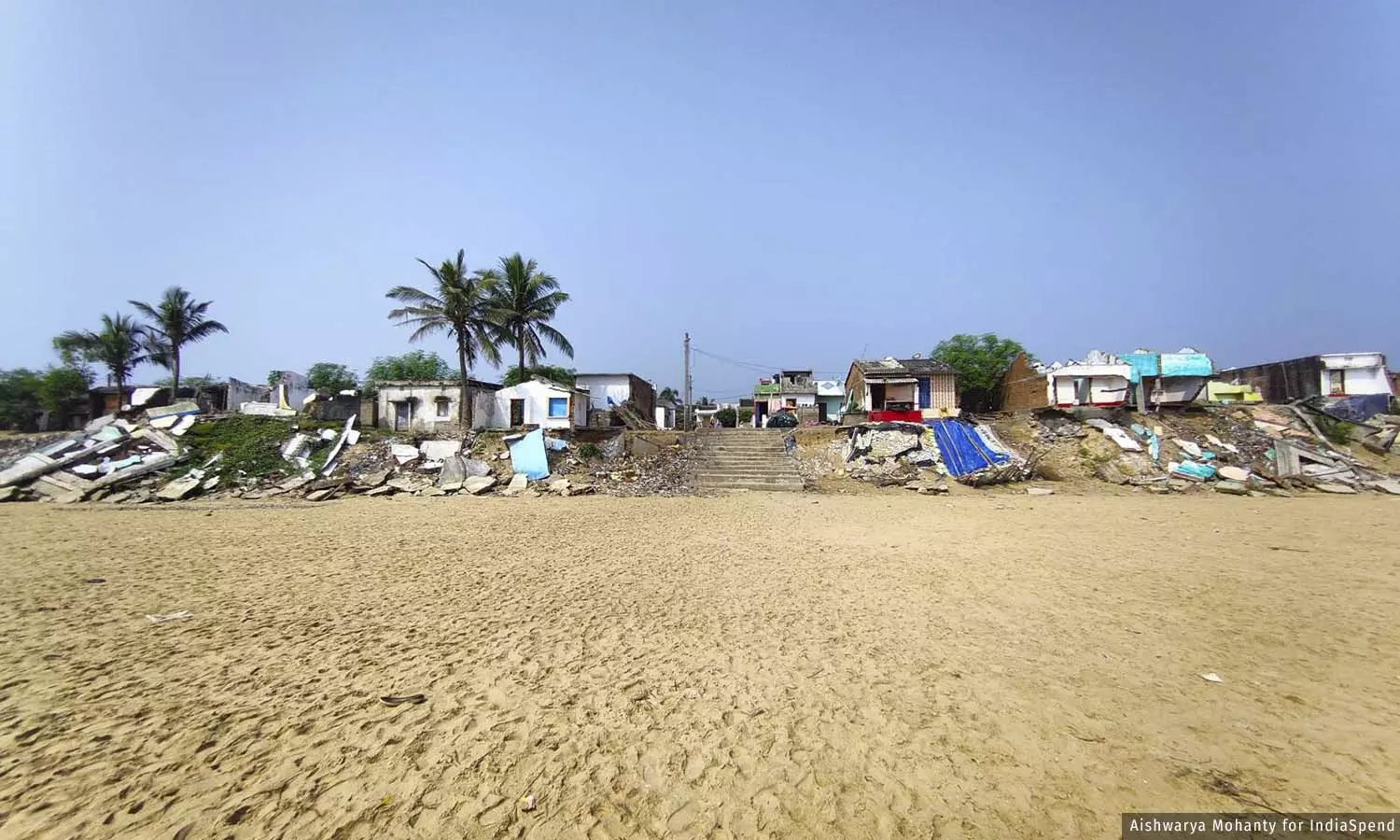 Climate Hotspot: Encroaching Sea, Eroding Coast Leads To Disappearing Villages in Ganjam Climate Hotspot: Encroaching Sea, Eroding Coast Leads To Disappearing Villages in Ganjam