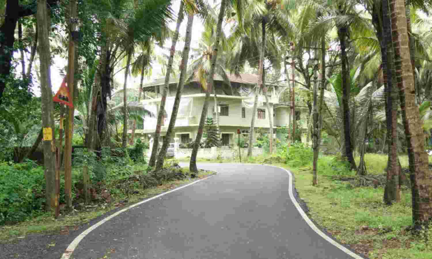 In Lush, Prosperous Goa, The Growth Of Luxury Hotels--Up 170% In 10 Years--Is Sparking Conflict In Lush, Prosperous Goa, The Growth Of Luxury Hotels--Up 170% In 10 Years--Is Sparking Conflict