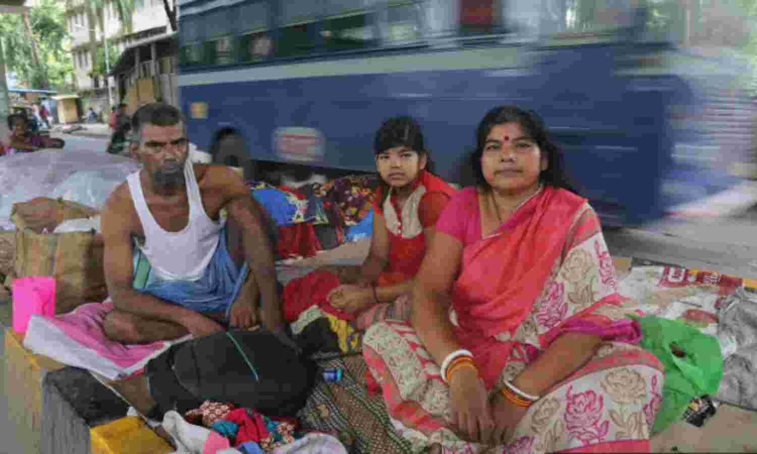 Bankrupt, Poorly Educated, Desperate: Cancer Patients On Mumbai Footpath