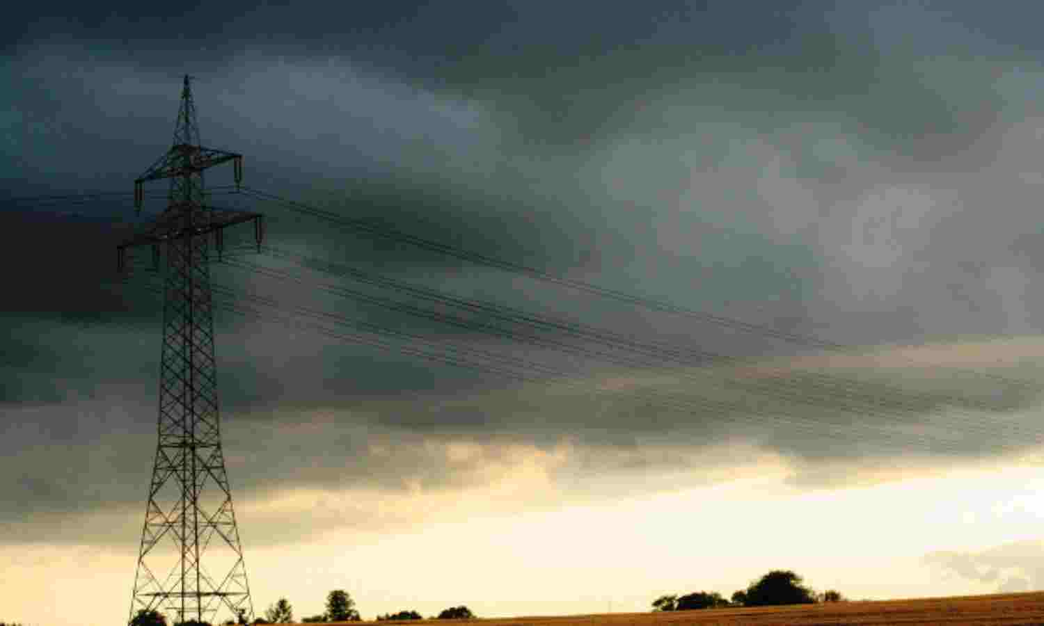 With Most Indians Opposed To Power Tariff Hike, Discoms Caught In Loss-Debt Trap