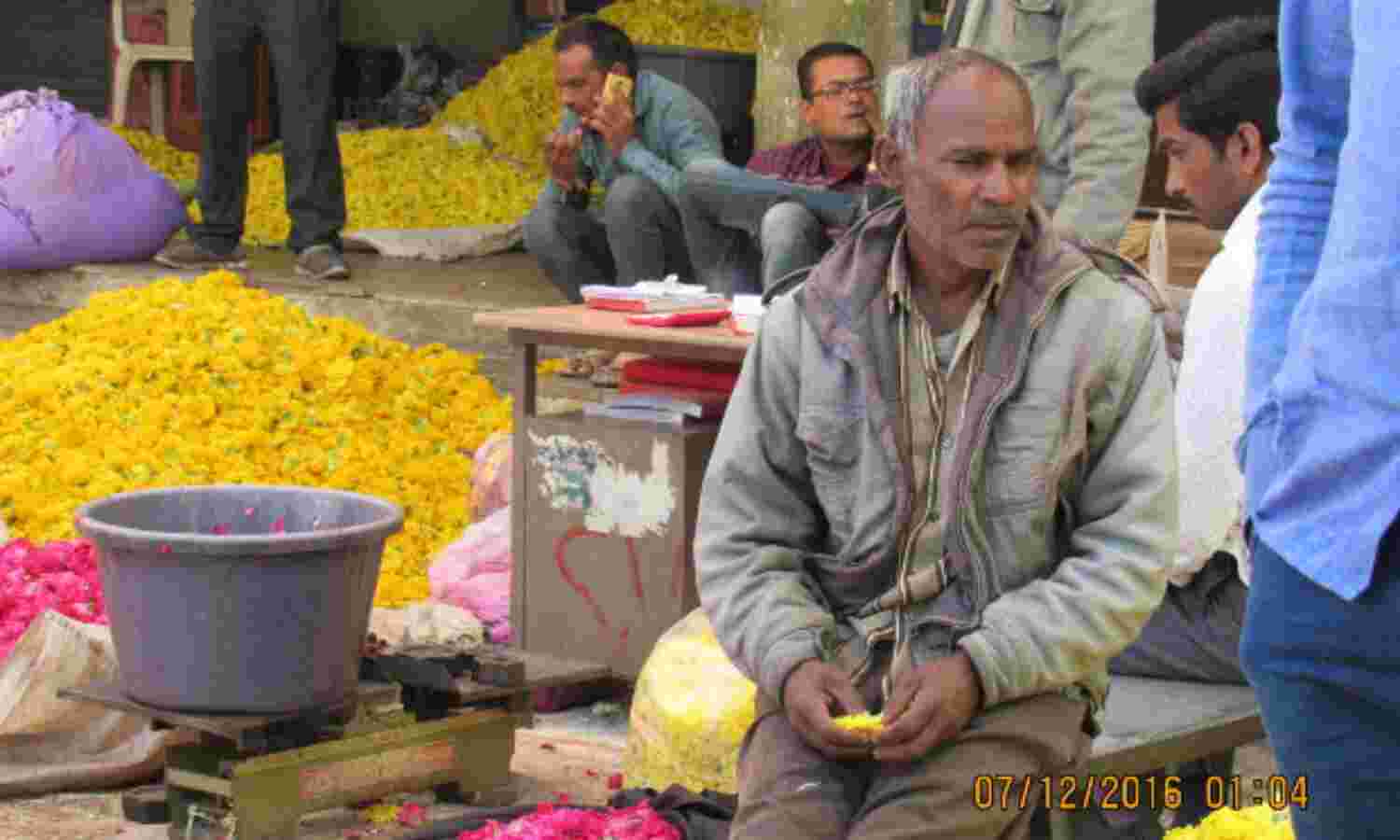 #Notebandi Frontlines: Flower Harvest Income Falls 70%; Year Lost: A Farmer’s Story