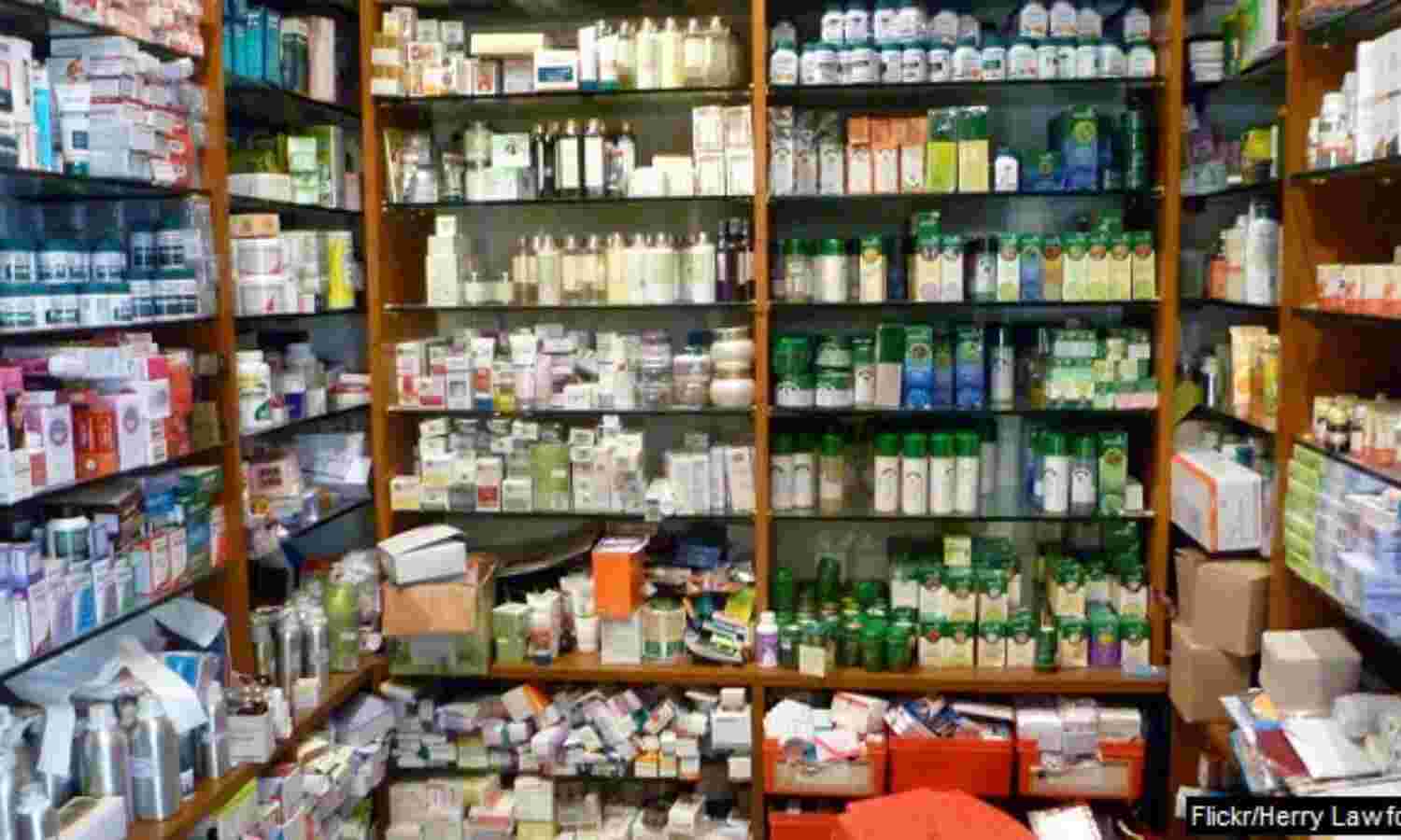 321 Medical Stores For Poor In 8 Years. Govt Promises 3,000 In 8 Months