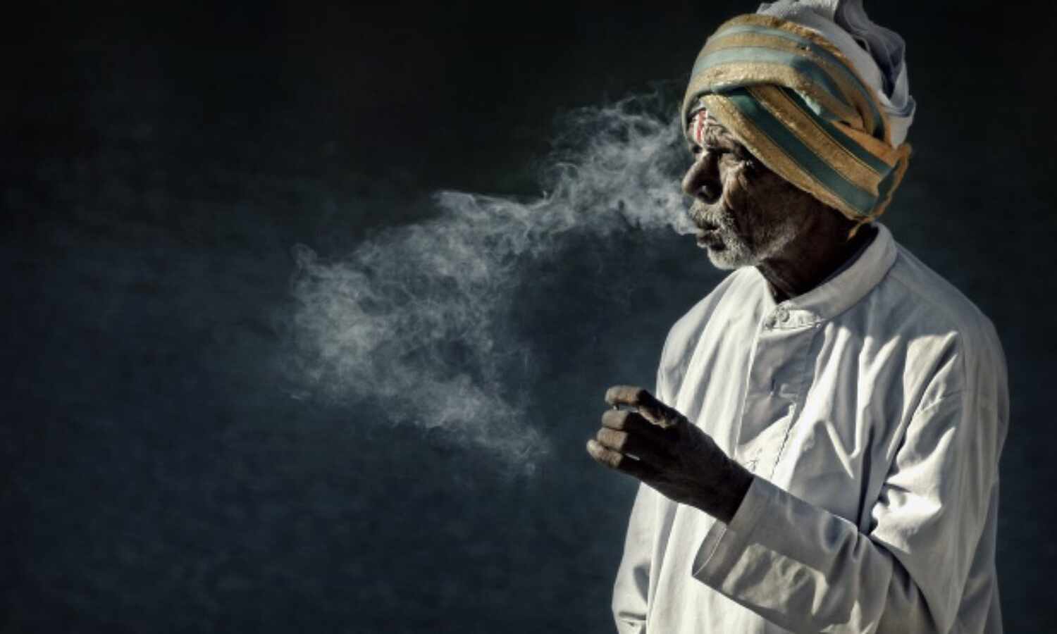 Why India Ignores A $16-Billion Smoking-Led Health Crisis