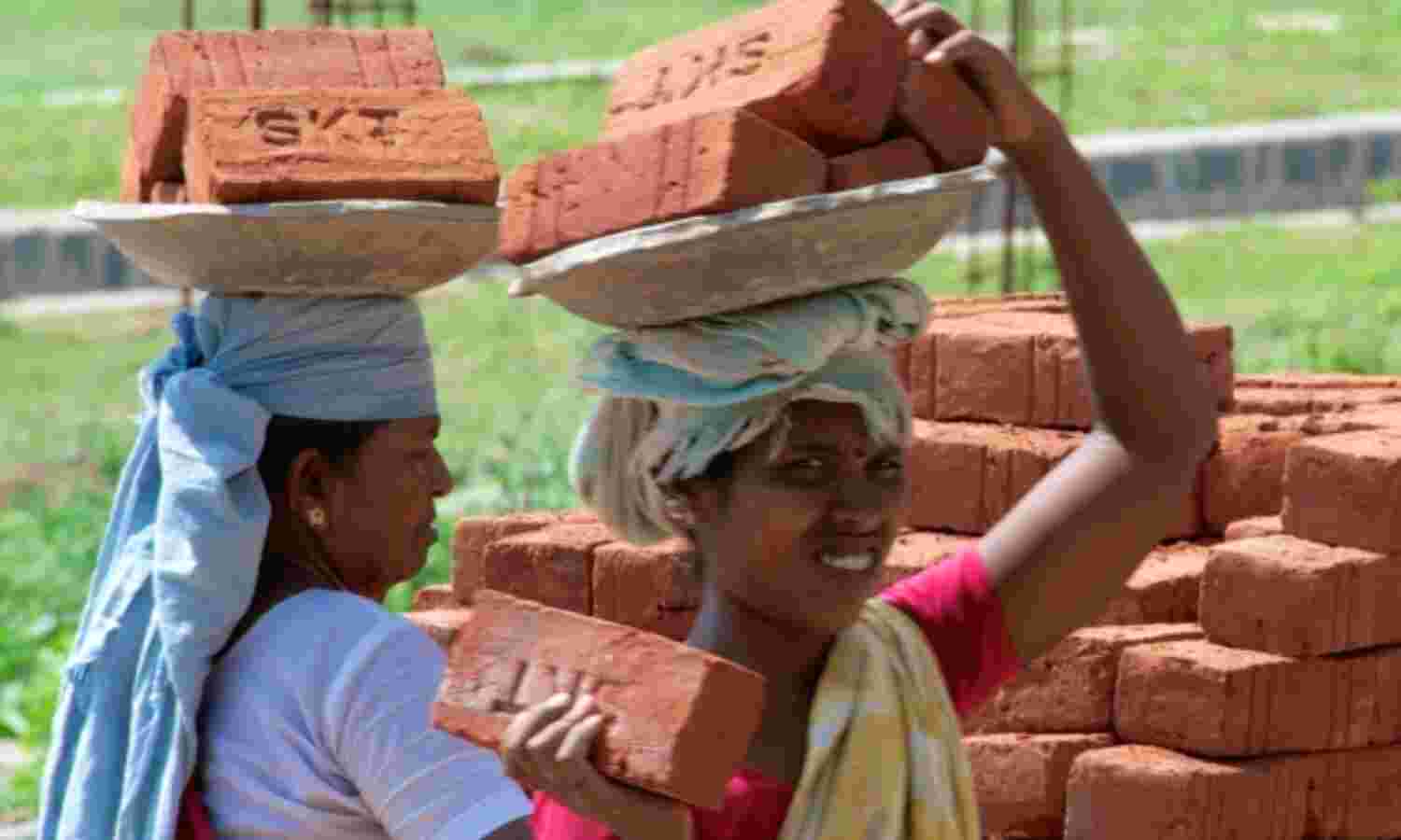 How India’s Construction Workers Get Gypped Of Their Due