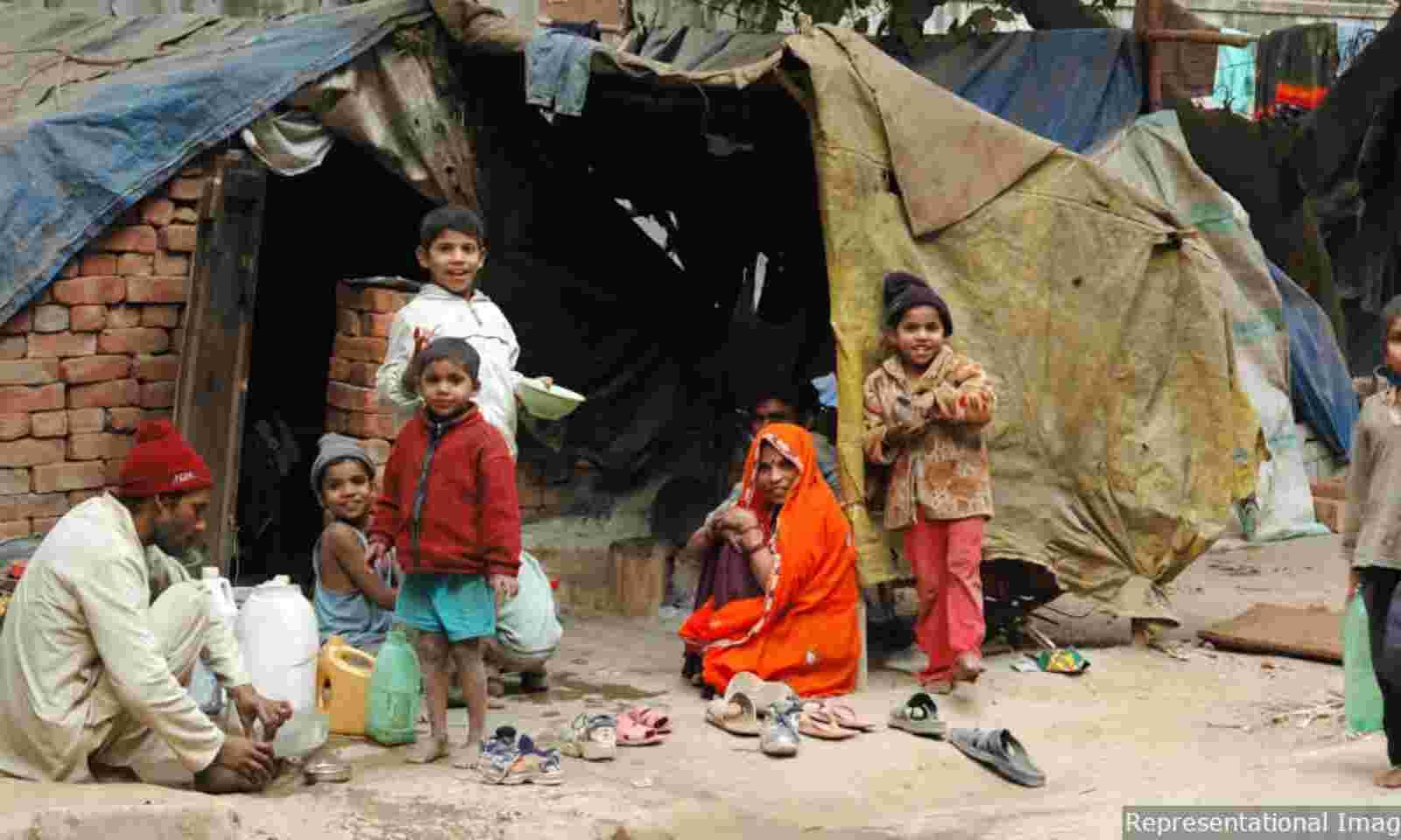 [Image: 1600x960_342741-homeless-family1440.jpg]