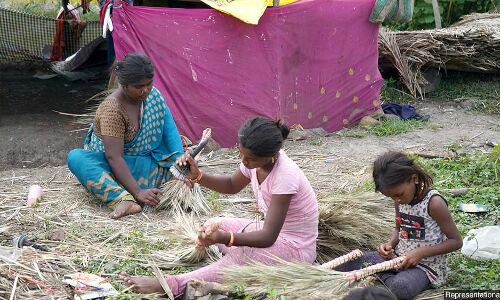 Lockdown Pushed 3 In 4 Dalit, Nomadic Tribe Hamlets Deeper In Debt: Survey Lockdown Pushed 3 In 4 Dalit, Nomadic Tribe Hamlets Deeper In Debt: Survey