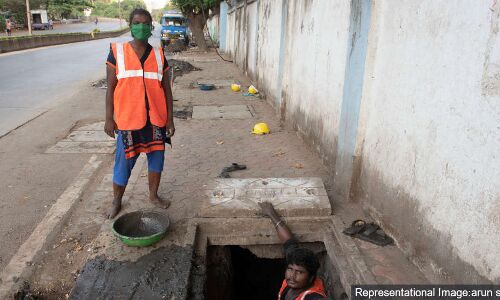 At COVID Frontlines: ‘Few Sanitation Workers Getting Training, Info On Health Checkups’ At COVID Frontlines: ‘Few Sanitation Workers Getting Training, Info On Health Checkups’