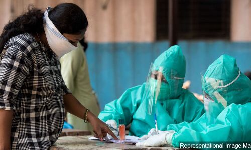 Indian Women More Likely To Die Of COVID-19 Than Men, But More Data Needed To Know Why Indian Women More Likely To Die Of COVID-19 Than Men, But More Data Needed To Know Why