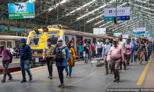 To Resume Public Transport, Experts Suggest Staggered Timings, Bus Lanes, Tech Systems