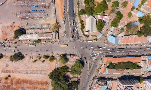 India’s Disconnected Urban Roads Lead To Longer Commutes, Higher Emissions