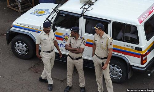 Indian Police Work 14-Hr Workdays, Get Few Weekly Offs
