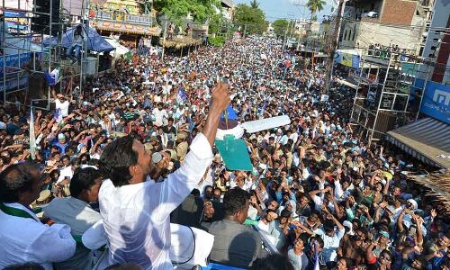 Of 1st Phase Candidates, 32% Crorepatis, 49% Graduates, 17% Facing Criminal Charges