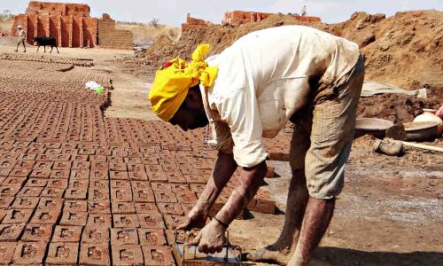 Hotter Weather Threatens Productivity Of Indian Workers: Study