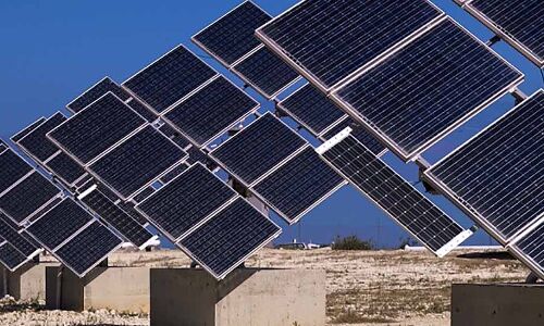 Renewable Energy Sector Employed 432,000 Indians In 2017, Up 12% From 2016 Renewable Energy Sector Employed 432,000 Indians In 2017, Up 12% From 2016