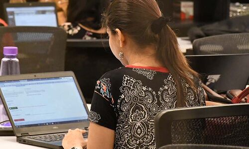 As Indian Women Leave Jobs, Single Women Keep Working. Here’s Why As Indian Women Leave Jobs, Single Women Keep Working. Here’s Why
