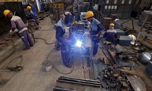 More Layoffs Likely As India’s Manufacturing Sales Shrink