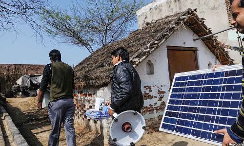One Third Of UP Voters Polled Cite Power Cuts As Leading Election Issue One Third Of UP Voters Polled Cite Power Cuts As Leading Election Issue
