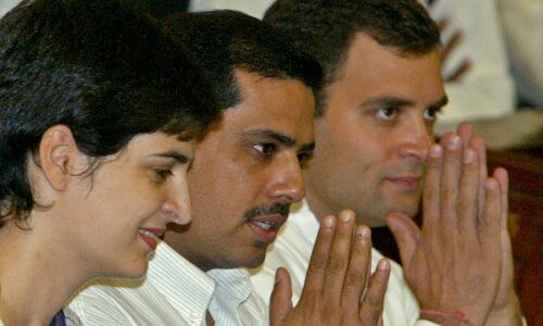 Robert Vadra Can (Still) Skip Airport Security Robert Vadra Can (Still) Skip Airport Security