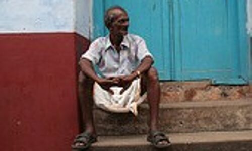 Make Rs 3.78 Lakh Income Totally Tax-Free: Survey Make Rs 3.78 Lakh Income Totally Tax-Free: Survey