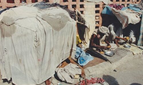 Poverty And Prosperity In India:  A Story of 28 States Poverty And Prosperity In India:  A Story of 28 States