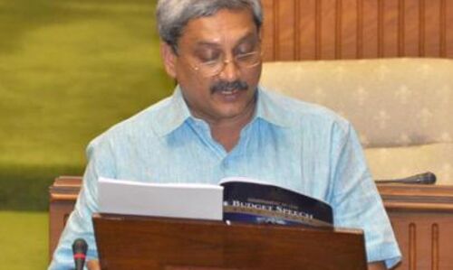 Govt Consumes 20% Of Petrol: Parrikar On Goas Radical Price Cuts Govt Consumes 20% Of Petrol: Parrikar On Goas Radical Price Cuts