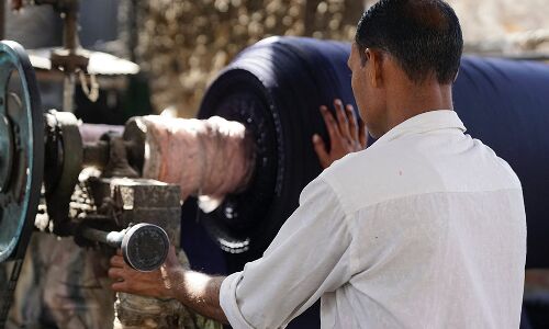 Odisha Migrant Workers Return To Gruelling Shifts, Poor Wages Odisha Migrant Workers Return To Gruelling Shifts, Poor Wages